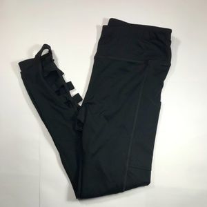 Kiava Women's Cut Out Capri Workout Bottoms Medium Black